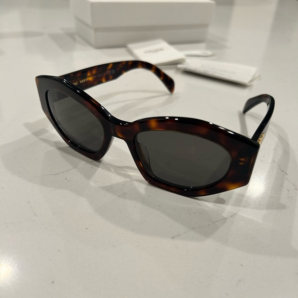 Celine triomphe 54mm cat eye sunglasses - Picture 6 of 7